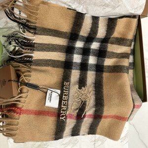 Burberry classic checked cashmere scarf
